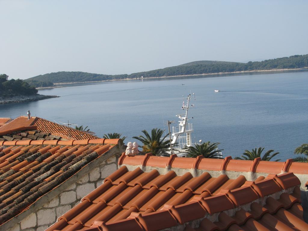 Apartments Ada Novak Hvar Town Room photo
