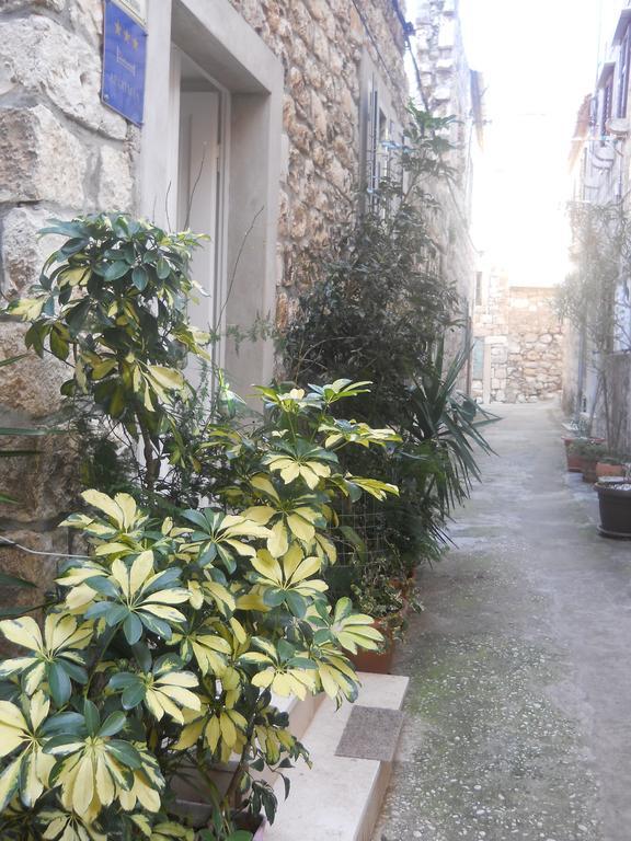 Apartments Ada Novak Hvar Town Room photo