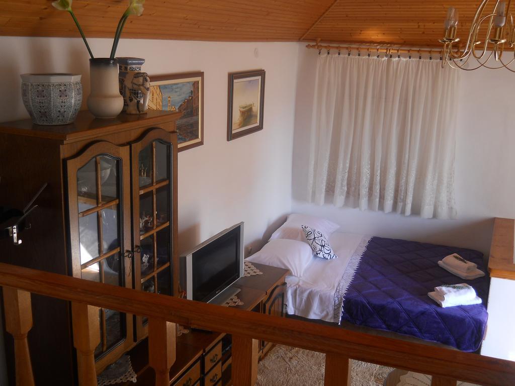 Apartments Ada Novak Hvar Town Room photo